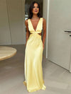 Cocolii robe longue en satin noeud papillon dos nu décolleté plongeant sans manches femme élégant invité mariage pour une soirée d'été