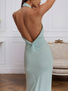 Cocolii robe de soirée longue à col licou torsadé et dos nu élégante et flatteuse pour une silhouette chic